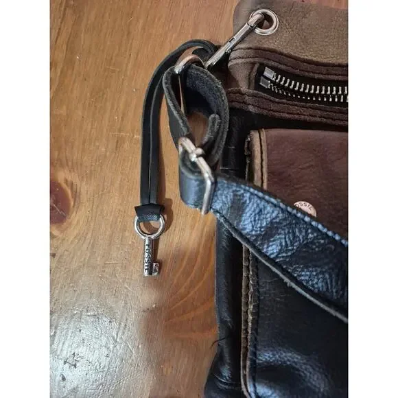 Fossil crossbody bag soft pebble leather and suede‎ adjustable strap medium size - Picture 6 of 6